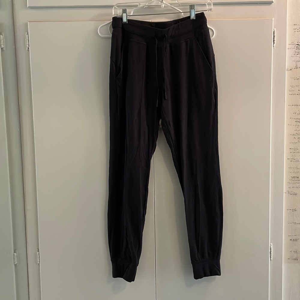 Lululemon Ready to Rulu Jogger